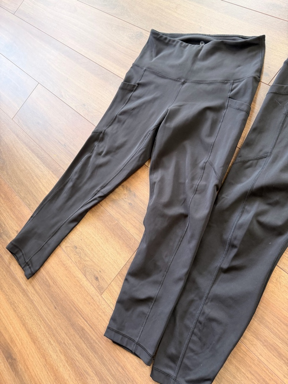 90 Degree All Medium black leggings with pockets - calf & ankle length - Picture 4 of 8